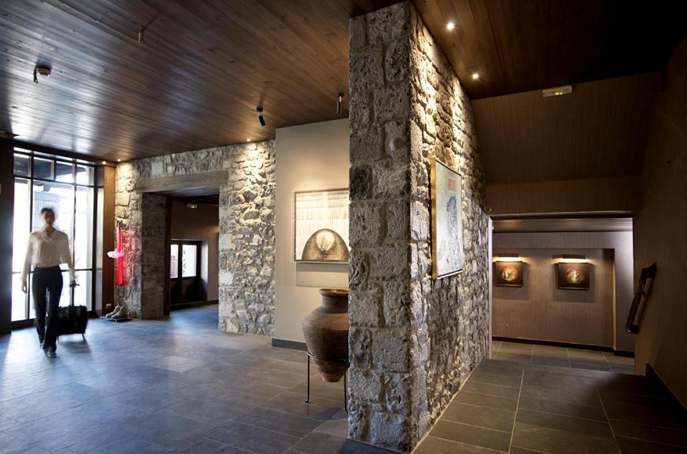 Art Mainalon Hotel Vitina Luaran gambar